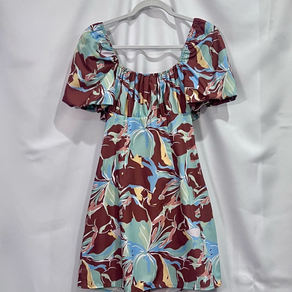 NWT Gianni Bini Floral Puff Sleeve Dress